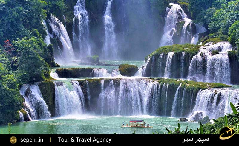 آبشار دتیان یکی از قشنگ ترین آبشارهای جهان